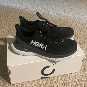 Hoka Profly